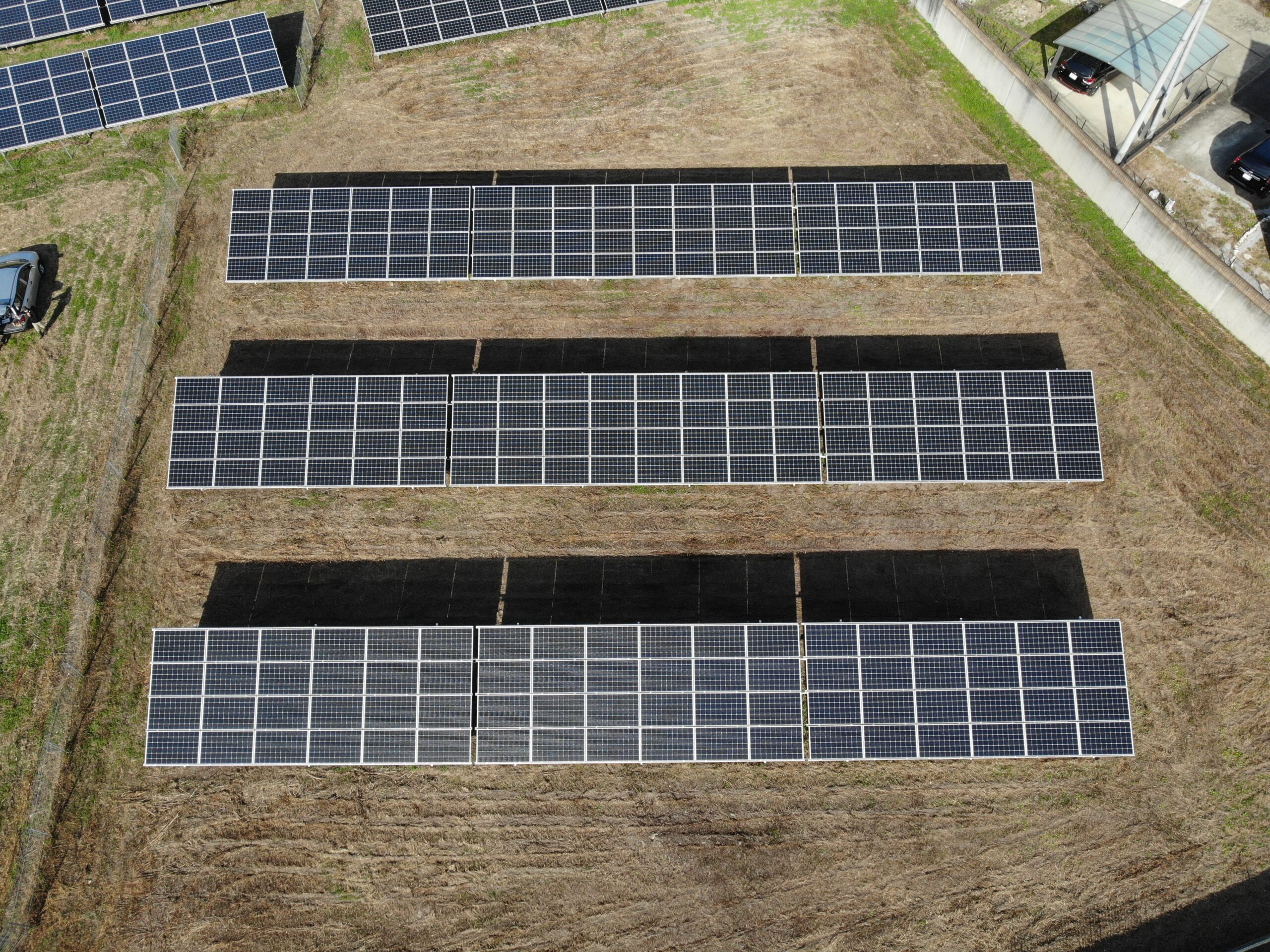 太陽光パネル点検　太陽光パネル　ソーラーパネル　ぐんまソーラーメンテ相談室　太陽光メンテナンス　ドローン　航空写真