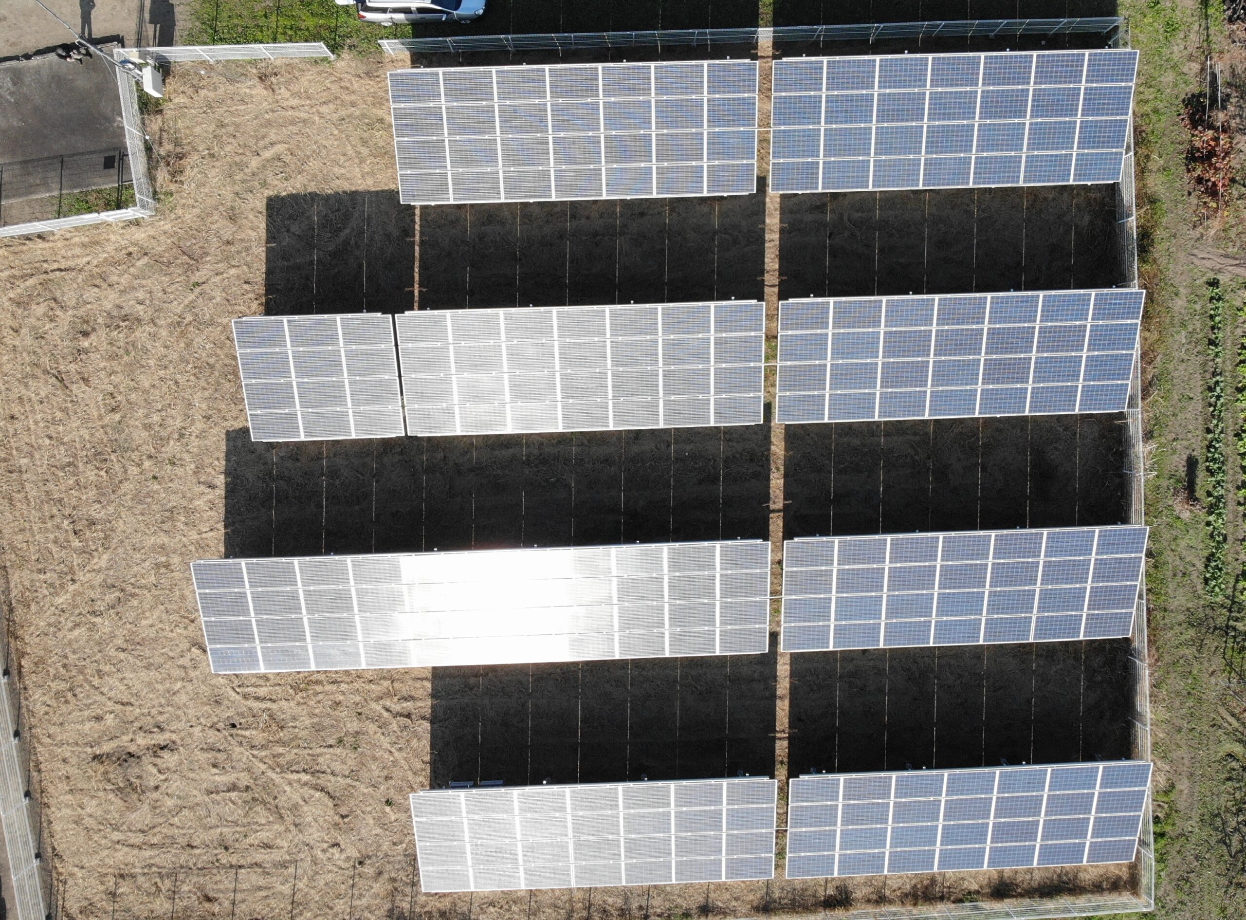 太陽光パネル点検　太陽光パネル　ソーラーパネル　ぐんまソーラーメンテ相談室 ドローン　航空写真