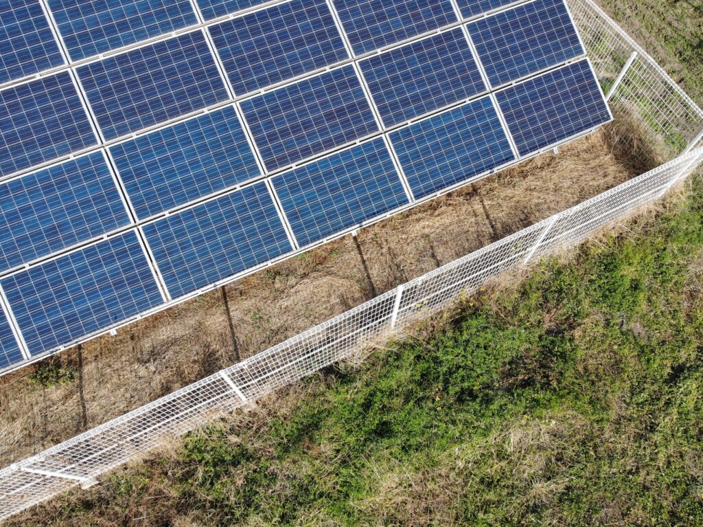 太陽光パネル点検　太陽光パネル　ソーラーパネル　ぐんまソーラーメンテ相談室 ドローン　航空写真　太陽光影