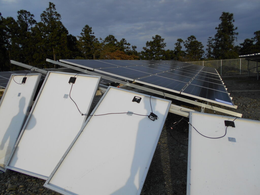 太陽光パネル点検　太陽光パネル　ソーラーパネル　ぐんまソーラーメンテ相談室　太陽光メンテナンス 太陽光発電不具合事例　台風被害