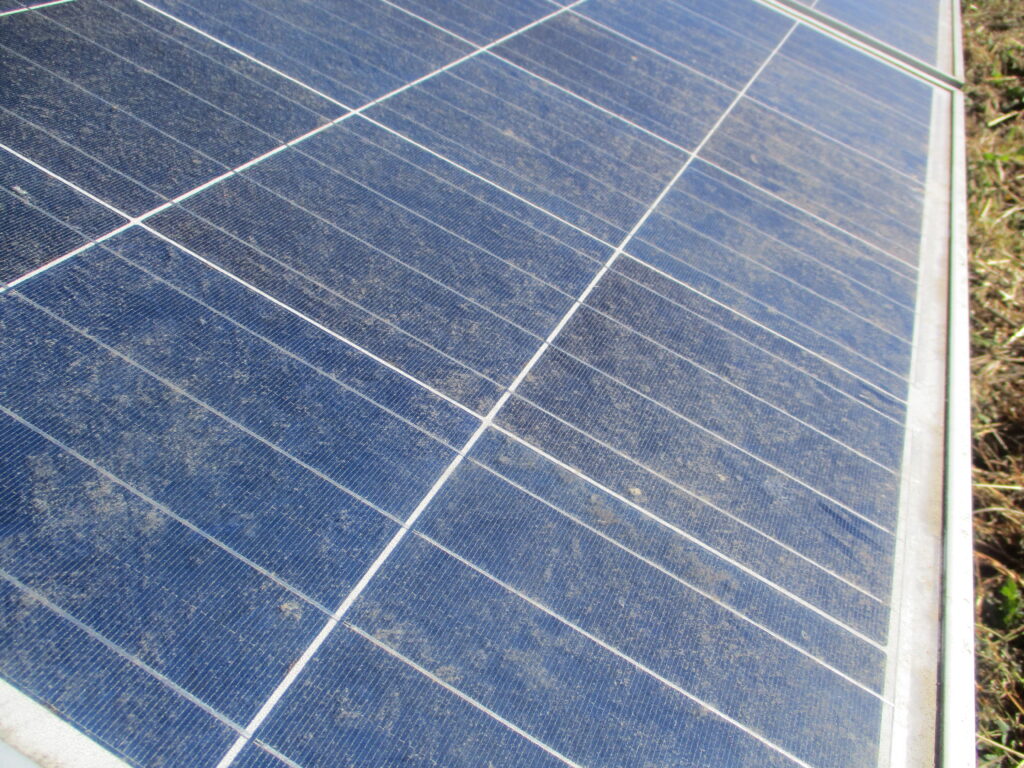 太陽光パネル点検　太陽光パネル　ソーラーパネル　ぐんまソーラーメンテ相談室　太陽光メンテナンス　パネル汚れ