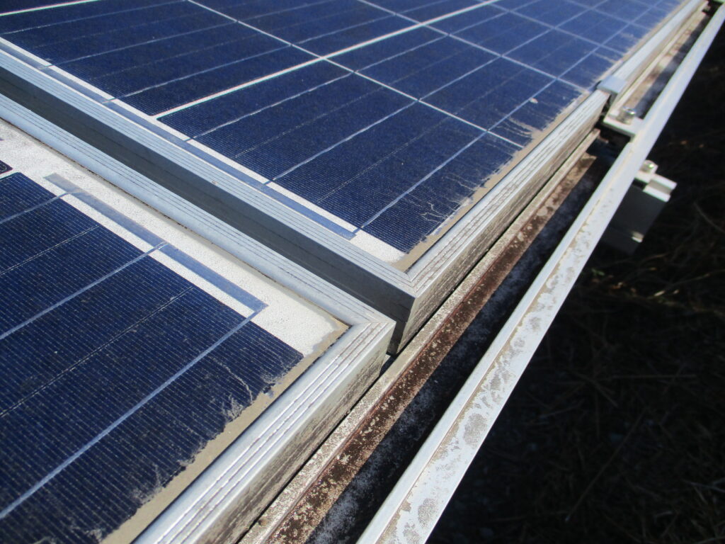 太陽光パネル点検　太陽光パネル　ソーラーパネル　ぐんまソーラーメンテ相談室　太陽光メンテナンス 太陽光発電不具合事例　太陽光パネル　汚れ