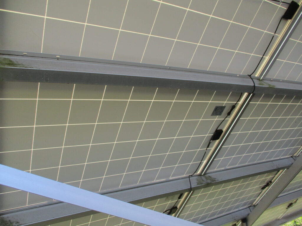 太陽光パネル点検　太陽光パネル　ソーラーパネル　ぐんまソーラーメンテ相談室　太陽光メンテナンス 太陽光発電不具合事例 　バックシート