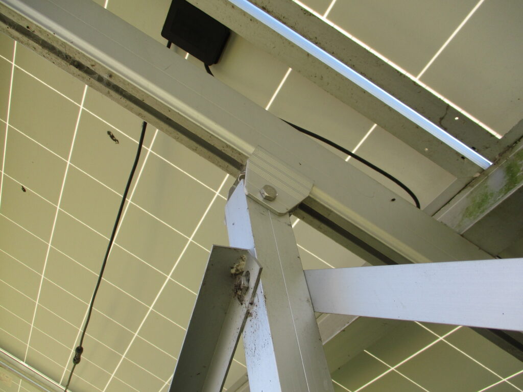 太陽光パネル点検　太陽光パネル　ソーラーパネル　ぐんまソーラーメンテ相談室　太陽光メンテナンス 太陽光発電不具合事例 　架台
