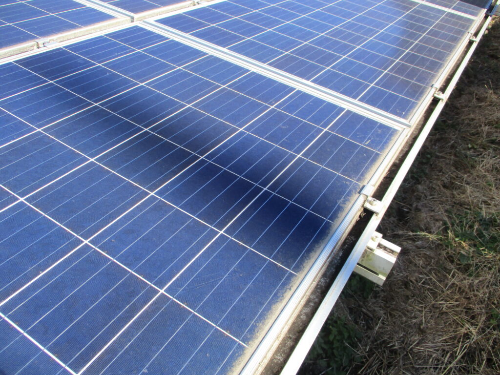 太陽光パネル点検　太陽光パネル　ソーラーパネル　ぐんまソーラーメンテ相談室　太陽光メンテナンス 太陽光発電不具合事例 　太陽光パネル　影